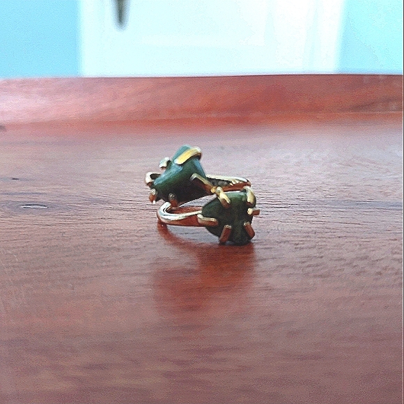 Vintage Sarah Coventry Twin Jades Ring - Picture 3 of 15